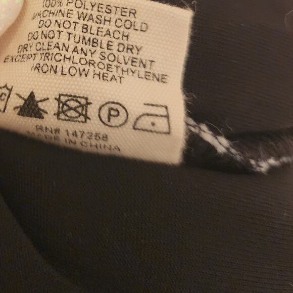 SIMPLY SOUTHERN Medium Heather Gray Simply Fuzzy Pullover - Picture 9 of 9